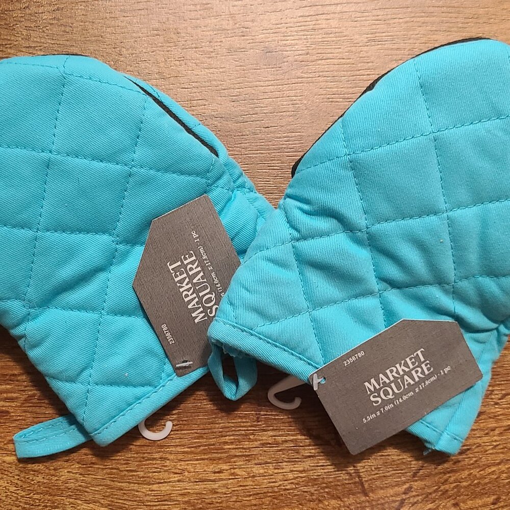 Oven Mitts - 2 piece set